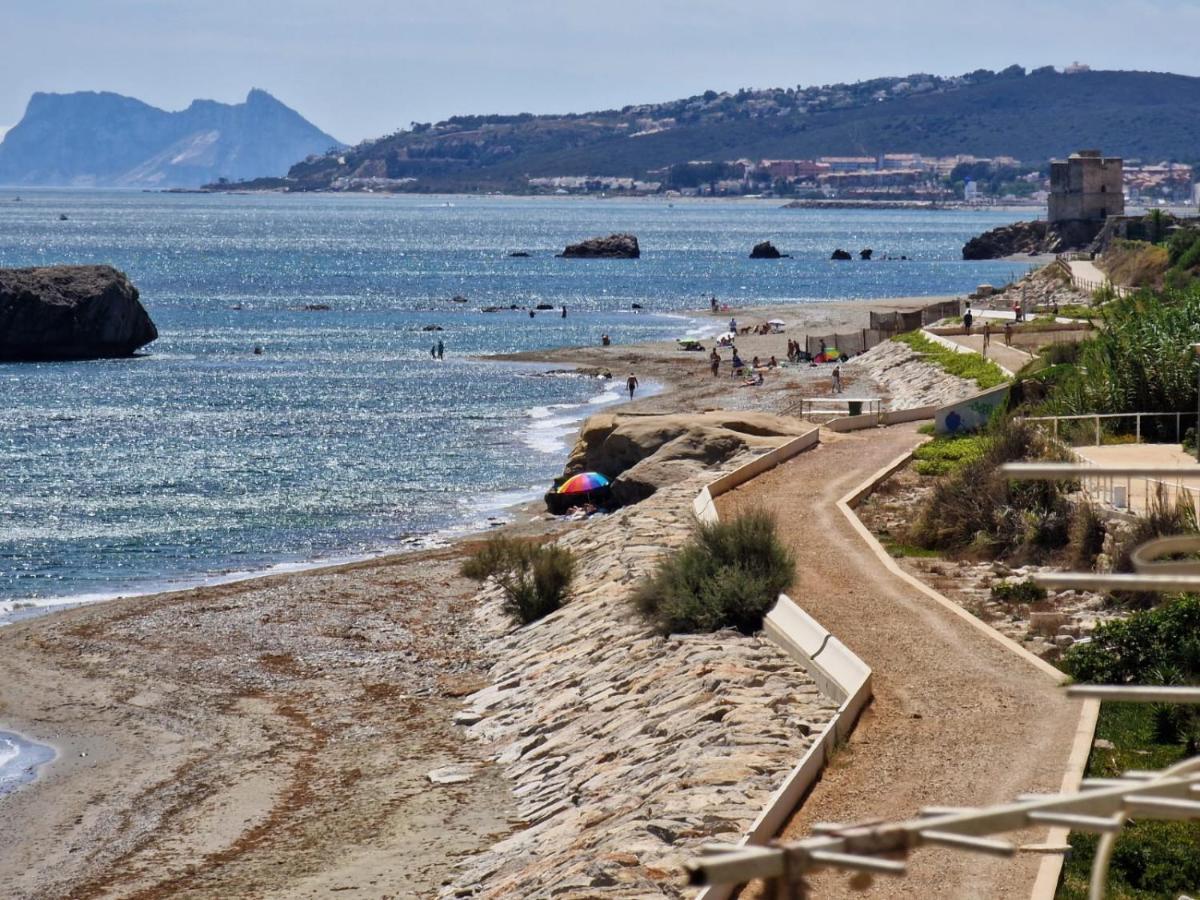 Beachfront, Top Floor Corner 2-Bed, Estepona Paseo Apartment ภายนอก รูปภาพ