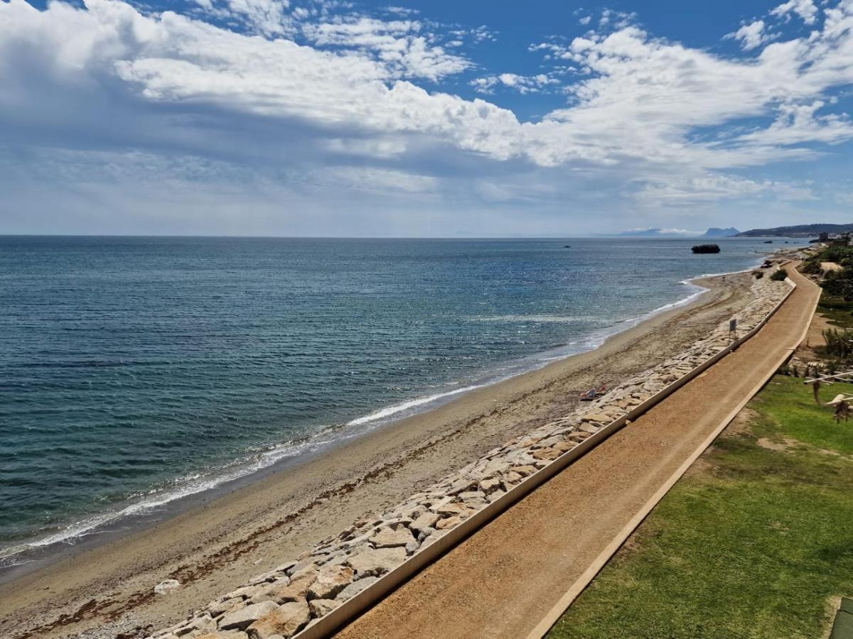 Beachfront, Top Floor Corner 2-Bed, Estepona Paseo Apartment ภายนอก รูปภาพ