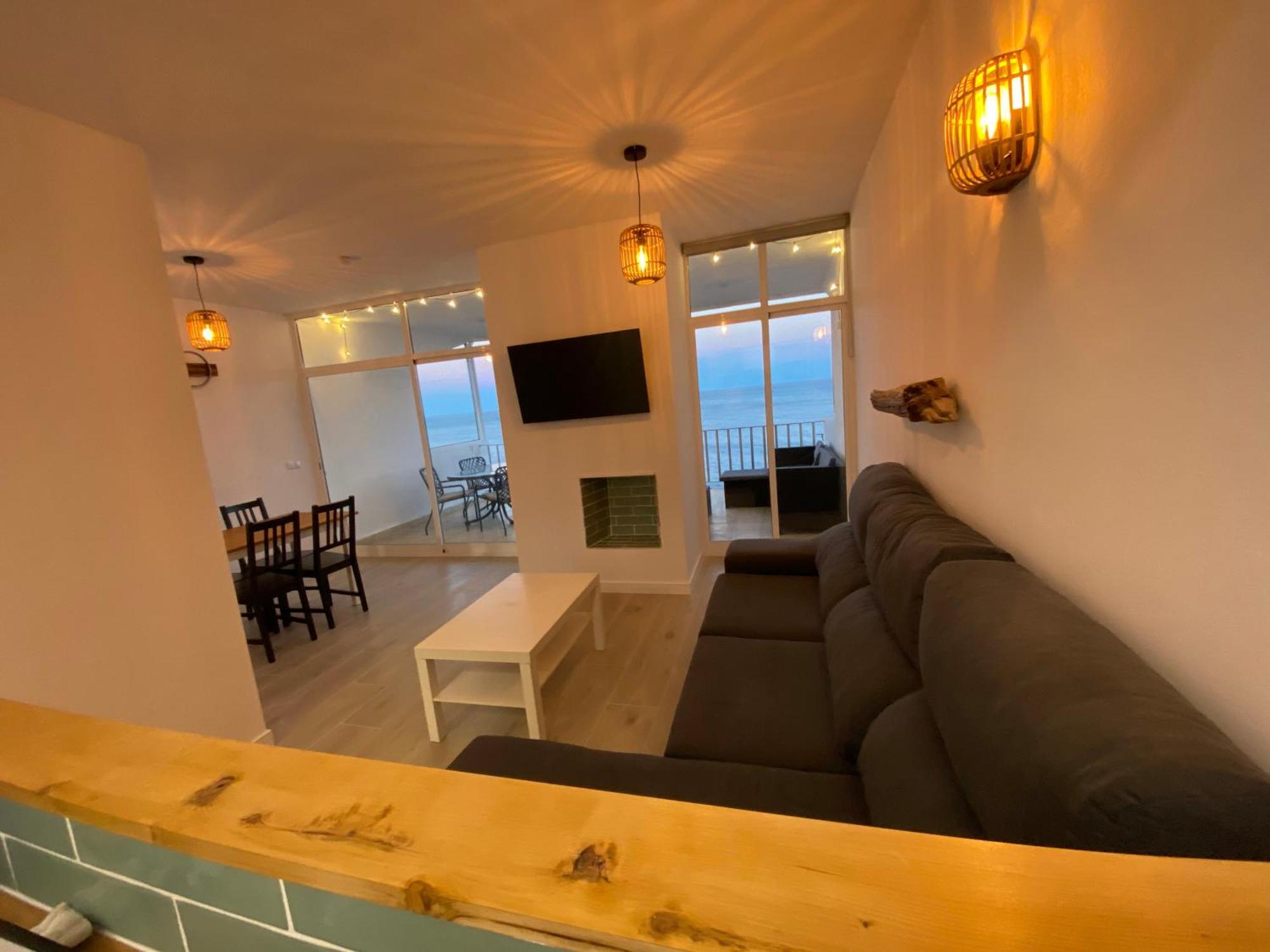 Beachfront, Top Floor Corner 2-Bed, Estepona Paseo Apartment ภายนอก รูปภาพ