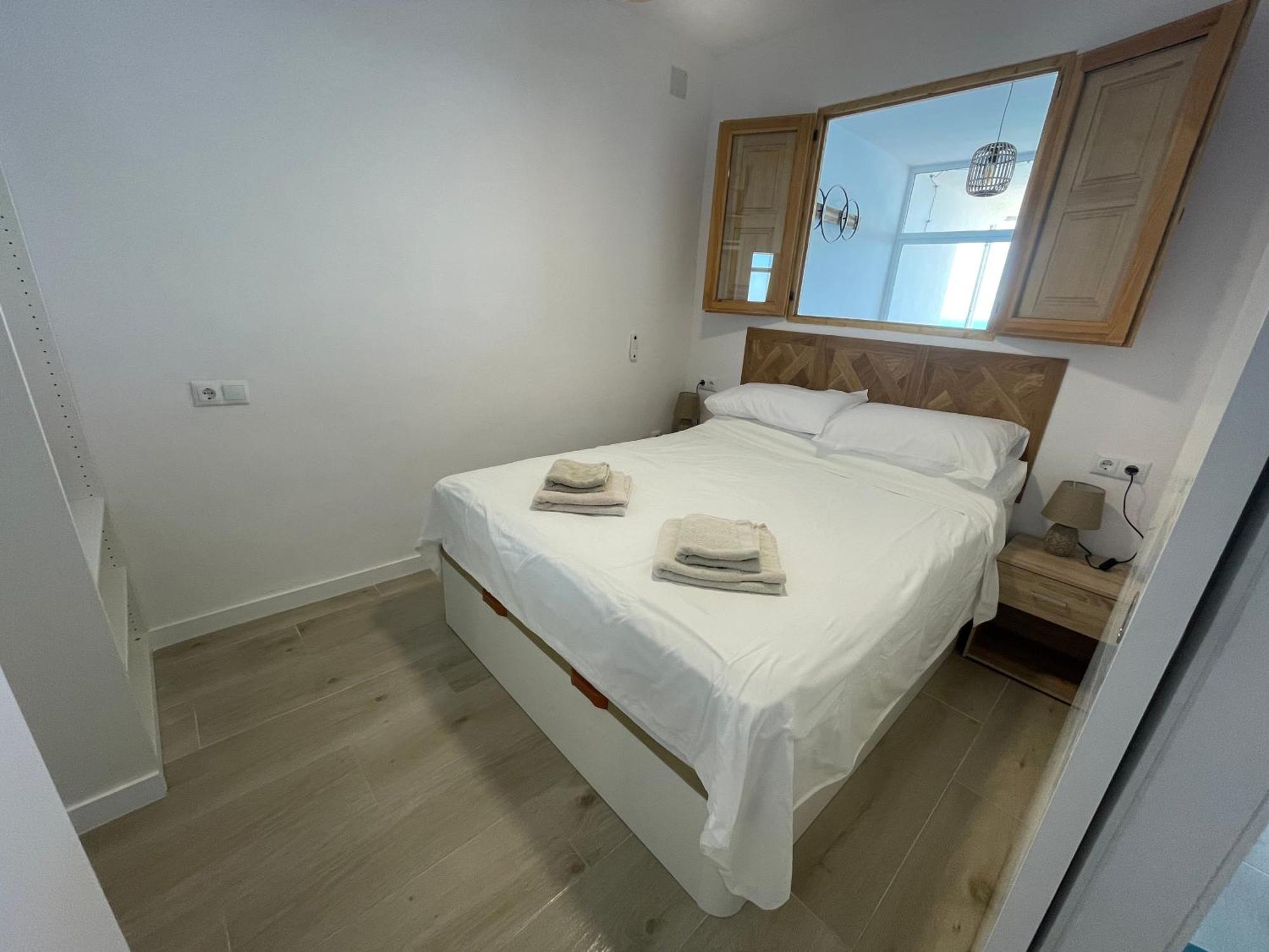 Beachfront, Top Floor Corner 2-Bed, Estepona Paseo Apartment ภายนอก รูปภาพ